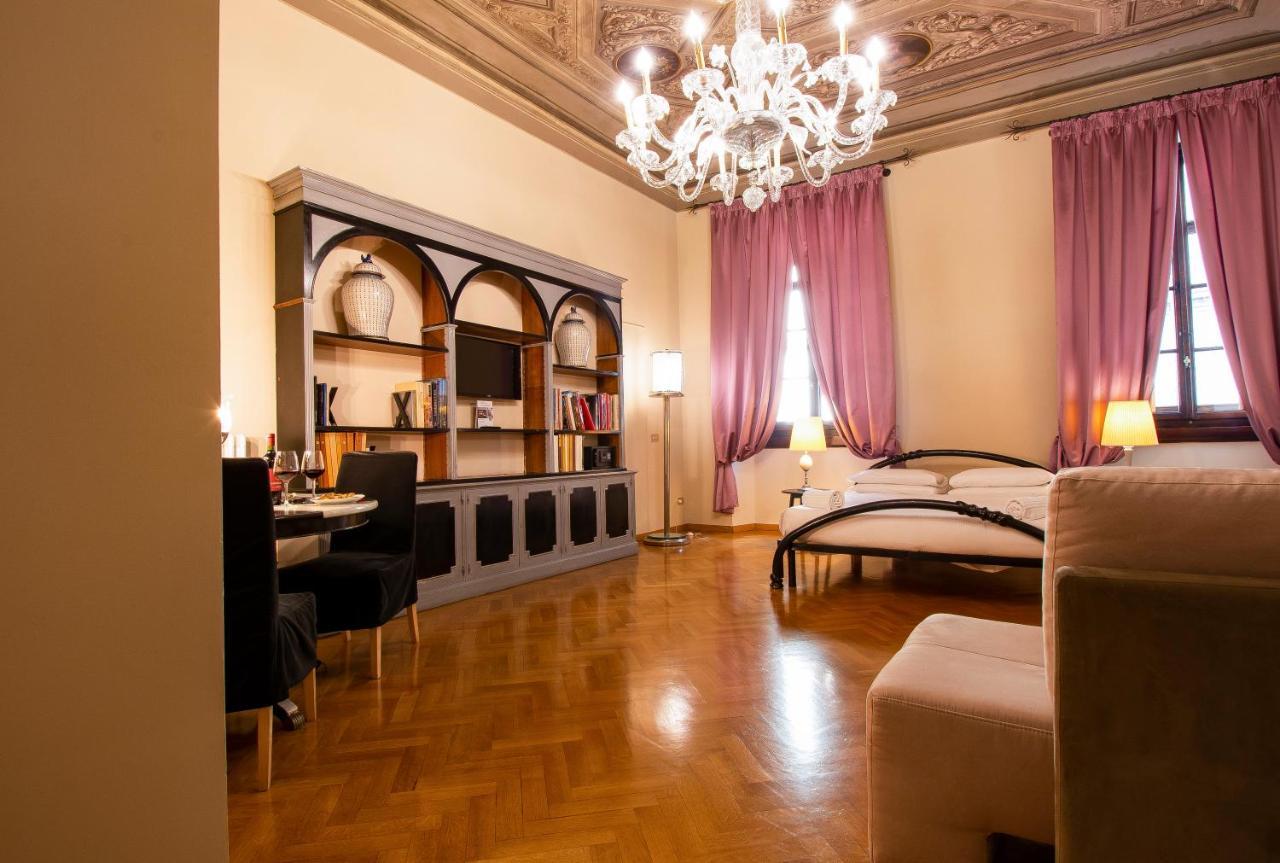 N4U Guest House Florencie Exteriér fotografie