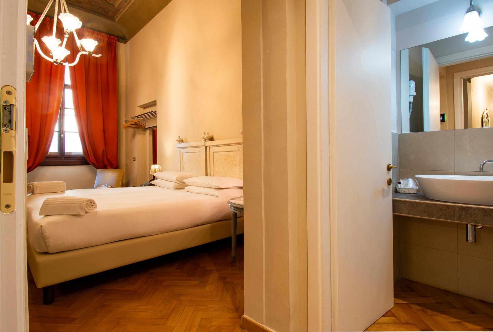 N4U Guest House Florencie Exteriér fotografie