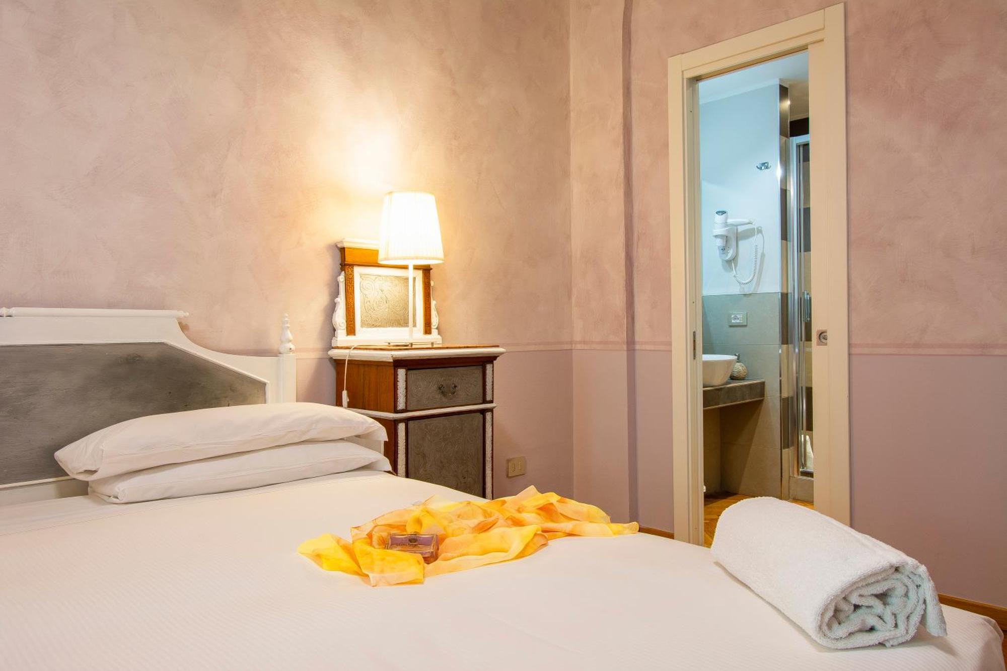 N4U Guest House Florencie Exteriér fotografie
