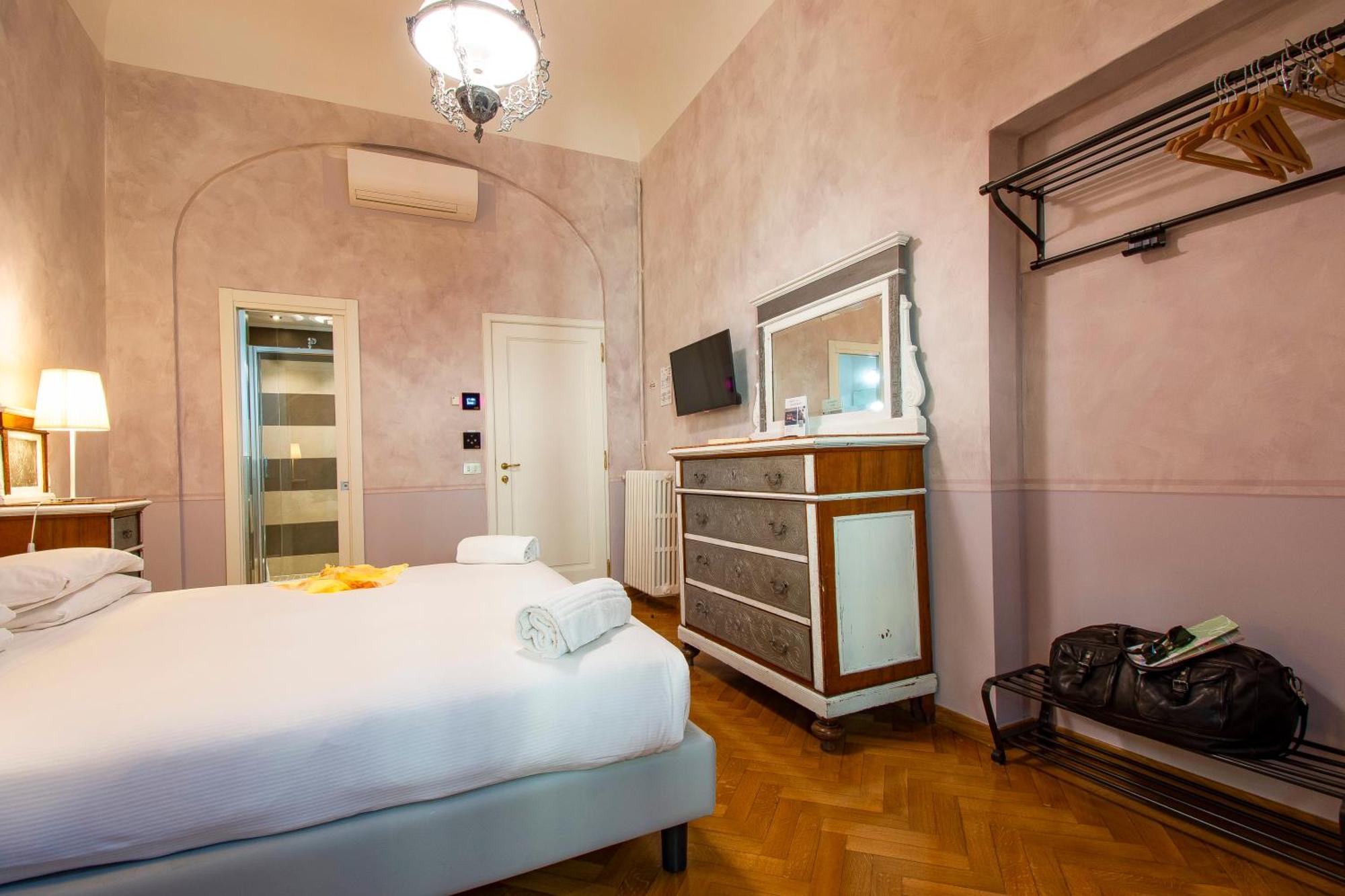 N4U Guest House Florencie Exteriér fotografie