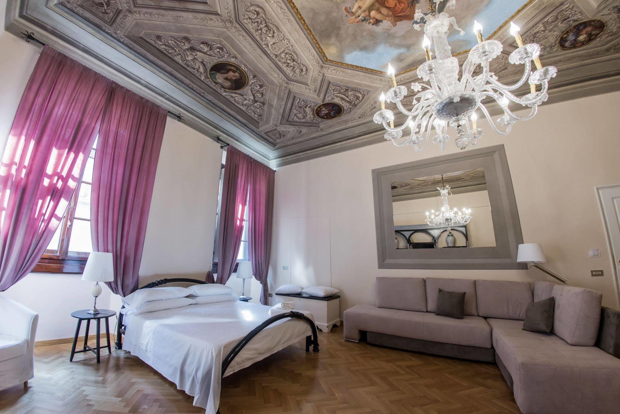 N4U Guest House Florencie Exteriér fotografie